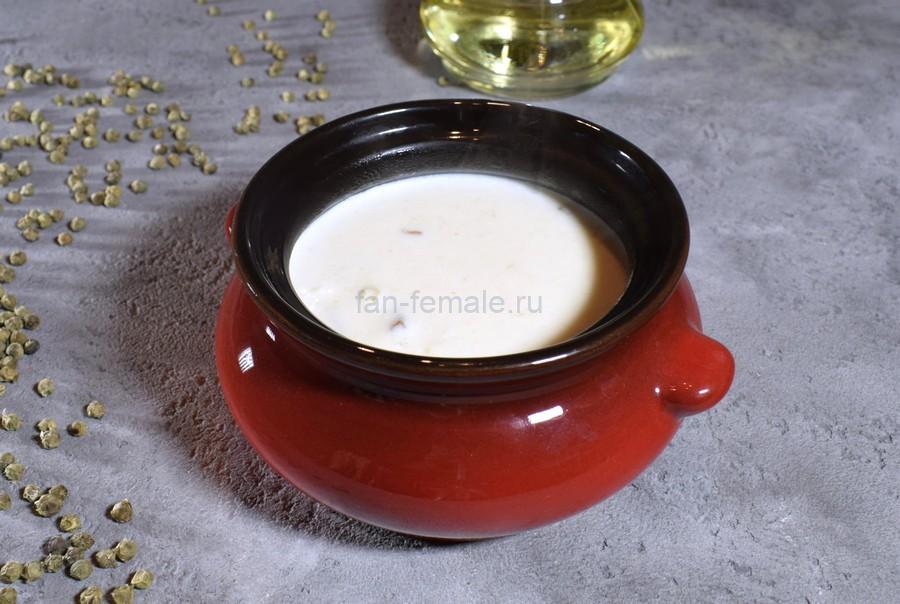 Приготовление эрингов с луком в сливочном соусе, шаг 6