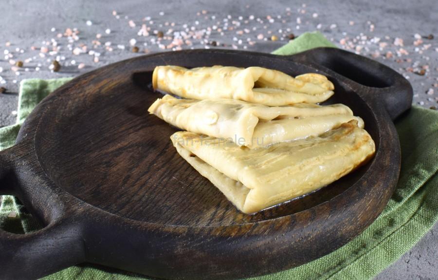 Блинчики гриль с фаршем из жареной говядины и сыром