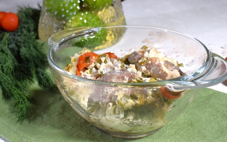 Говядина в сливках с черри и зеленым луком