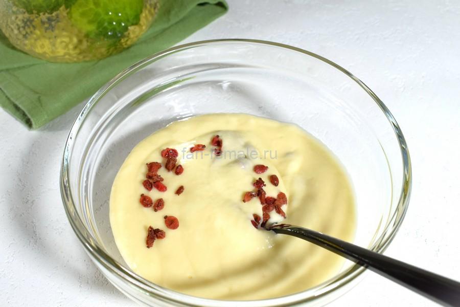 Приготовление маффинов с барбарисом, шаг 3
