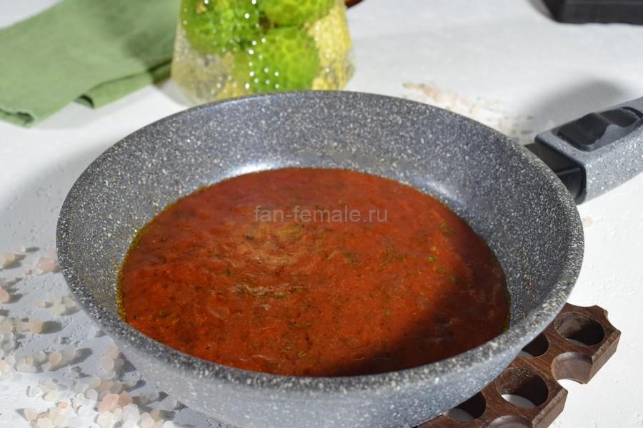 Приготовление пиццы-кольца с копченой шейкой и моцареллой, шаг 1