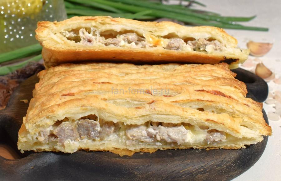 Слойка с моцареллой, свининой, майонезом