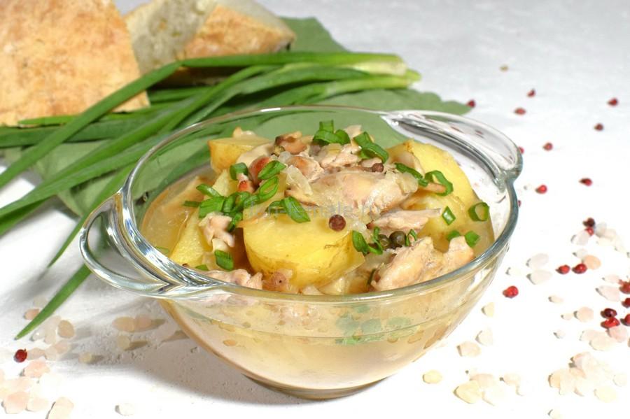 Тушеная курица с картофелем и эрингами
