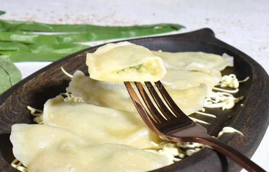 Вареники, начиненные картофелем с шалотом и укропом