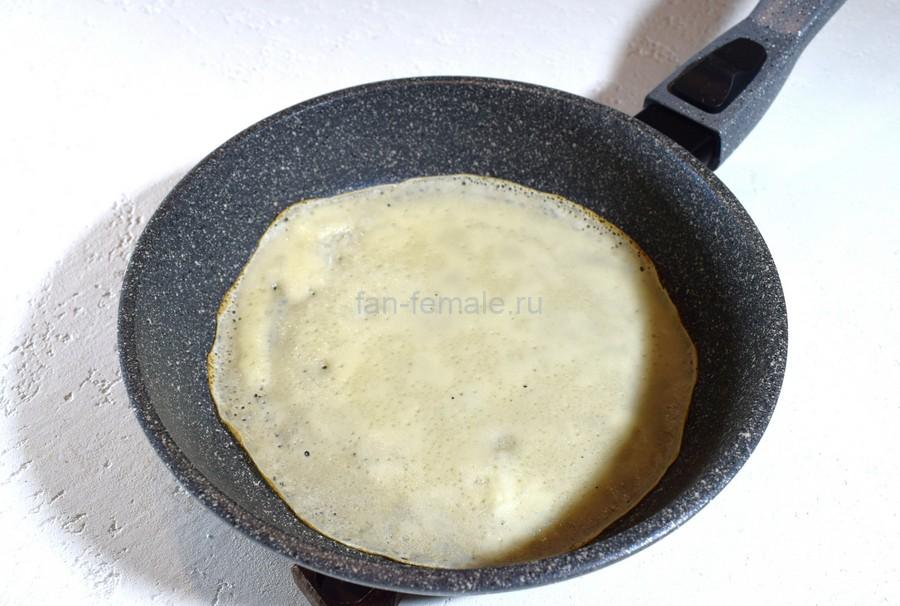 Приготовление блинов с грушей в сливочном соусе, шаг 2
