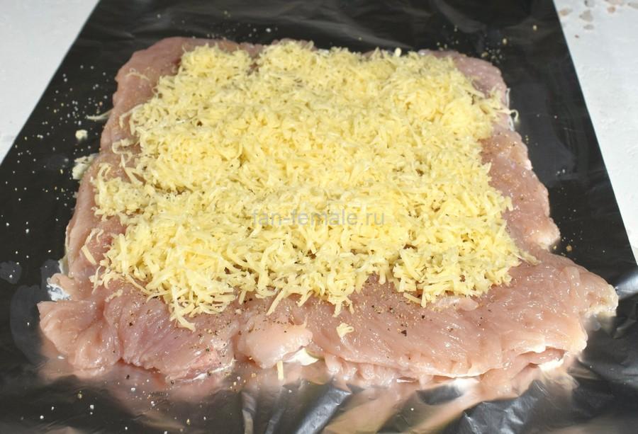 Приготовление куриного рулета с сыром и болгарским перцем, шаг 5
