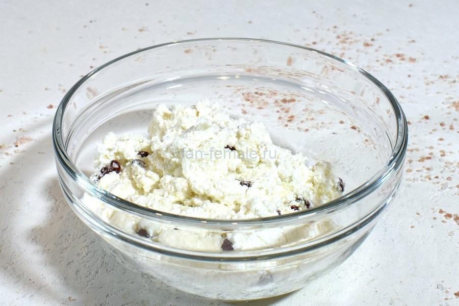 Приготовление сырников с сушеным барбарисом, шаг 1 Приготовление сырников с сушеным барбарисом, шаг 1