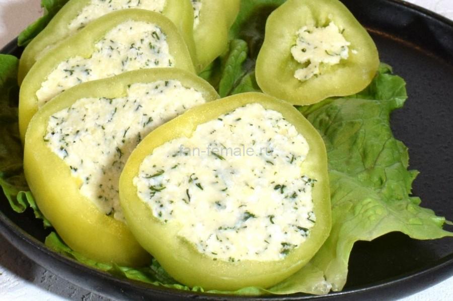 Перцы с сыром, чесноком, укропом