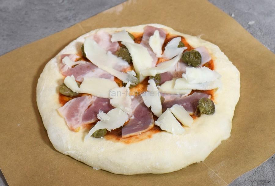 Приготовление пиццетты с беконом и каперсами, шаг 8