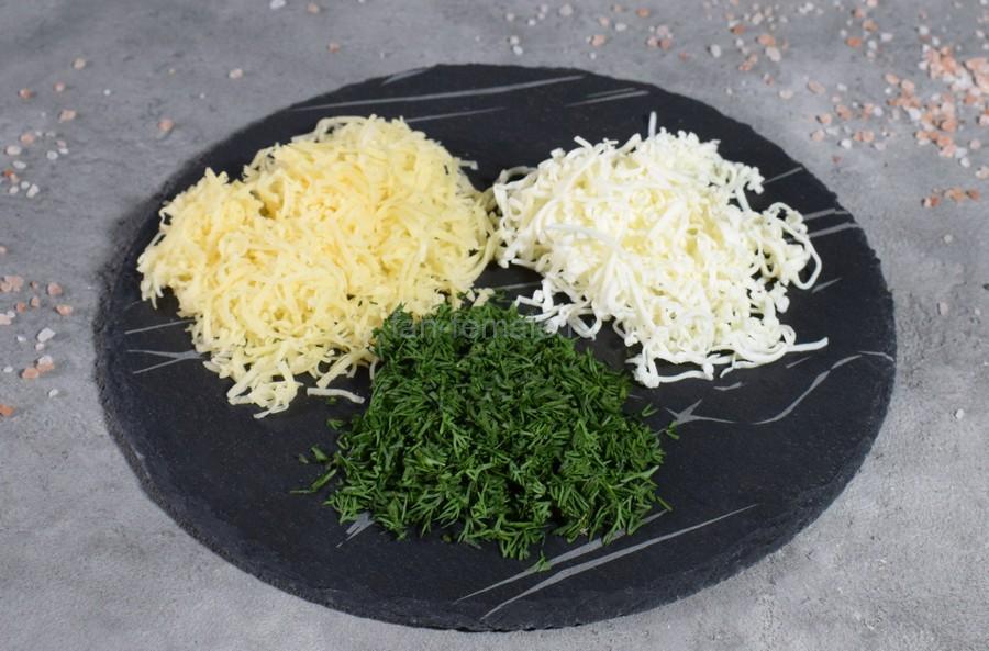 Приготовление сырных шариков с черри и укропом, шаг 1
