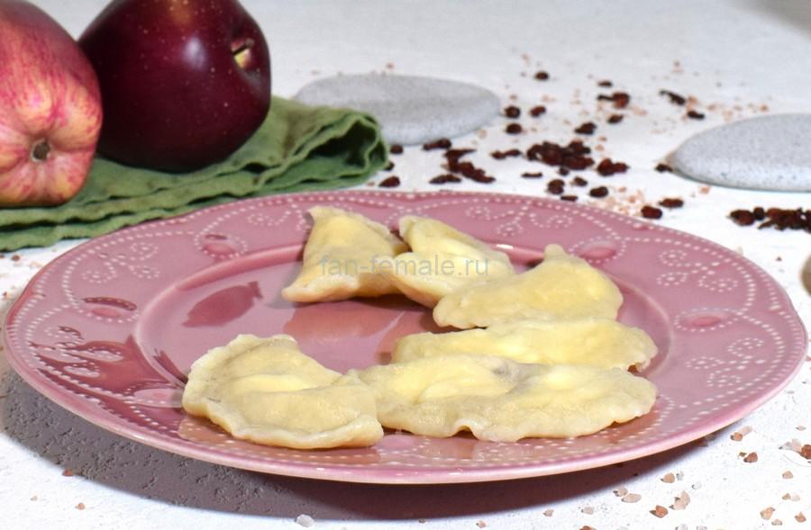 Вареники с творогом и барбарисом