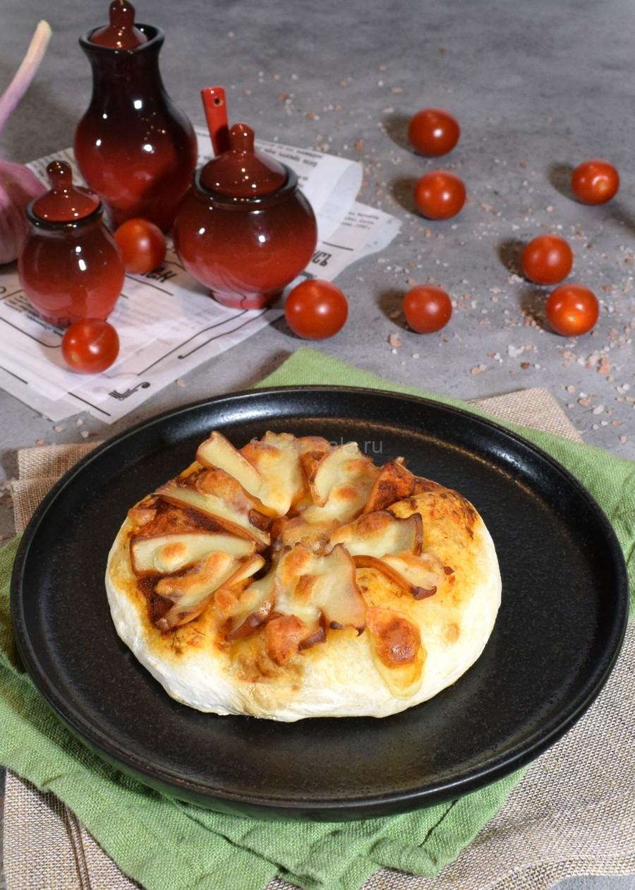 Пиццетта с копченым кальмаром