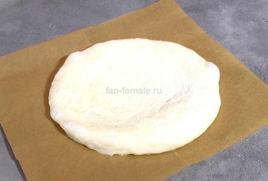 Приготовление пиццетты с беконом и томленой брусникой, шаг 4