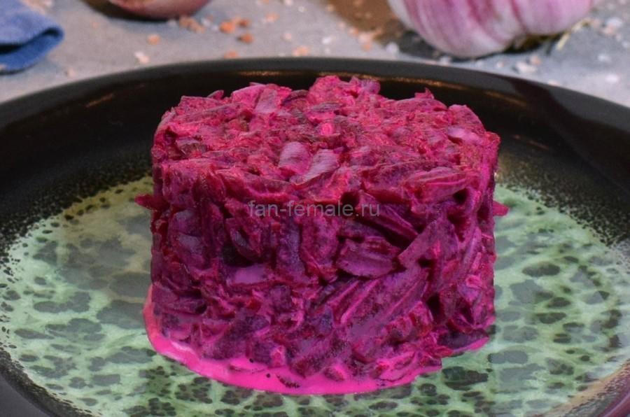 Свекла с чесноком и майонезом