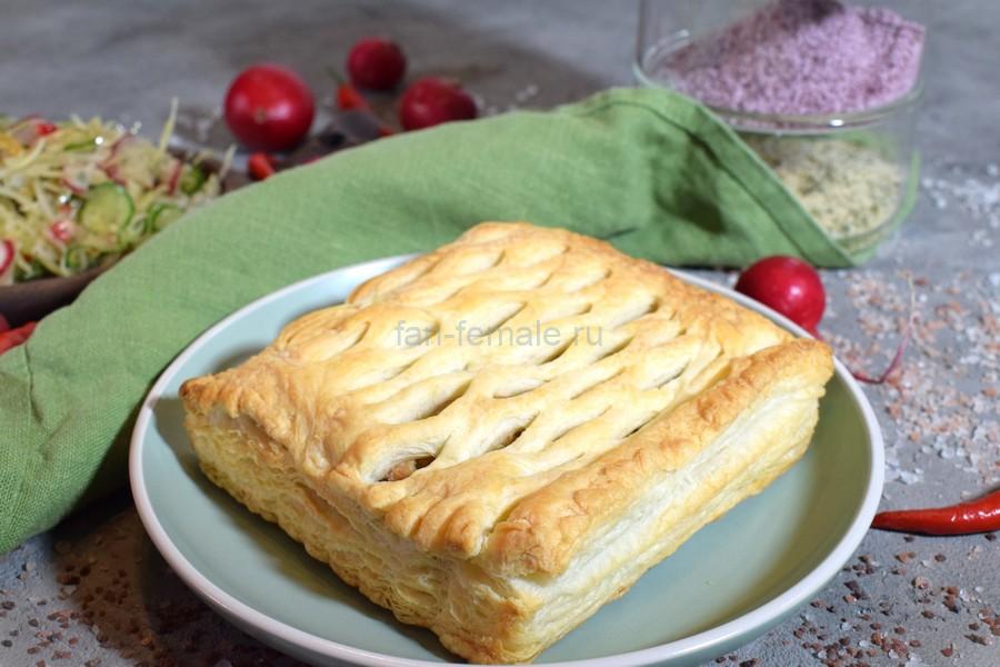Слойки с курицей, шампиньонами, базиликом