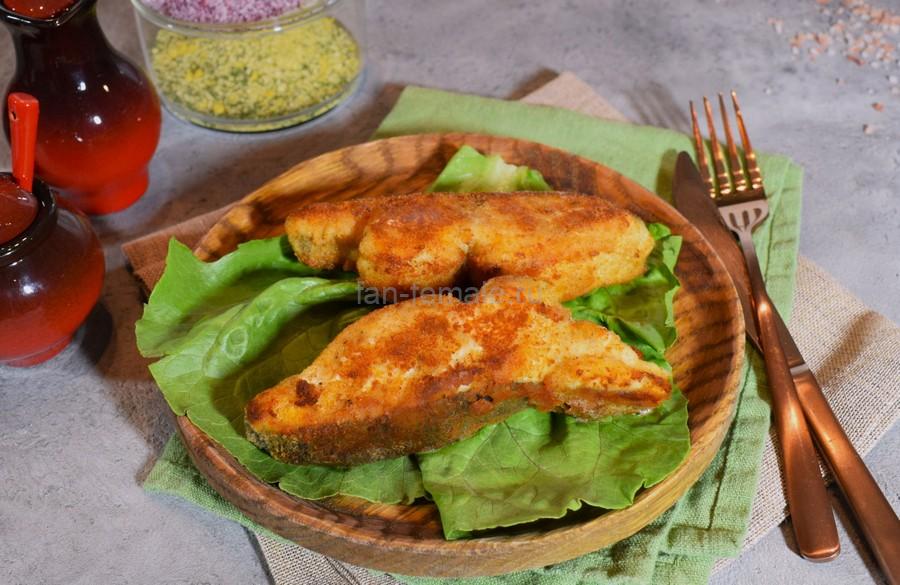 Жареная масляная, панированная сухарями