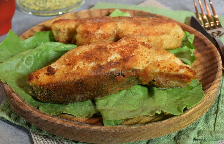 Жареная масляная, панированная сухарями